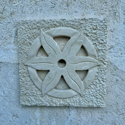 Copri presa d’aria griglia di areazione realizzata in pietra leccese e lavorata a mano| Pietra leccese| Puglia| Salento| modello Salentina|